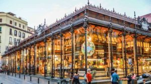 En la actualidad el mercado de San Miguel ha sido restaurado y reconvertido en el 'Primer Centro Gastronómico de la Capital'. Tomando como referencia el mercado de La Boquería de Barcelona, cuenta con una oferta centrada en productos de gran calidad, alimentos de temporada, asesoramiento gastronómico, posibilidad de probar aquello que va a formar parte de la cesta de la compra, comer de picoteo o tomándose tiempo.