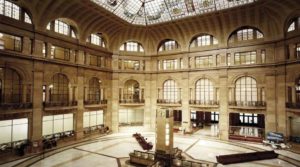 Patio de operaciones de la sede madrileña del Banco de España.